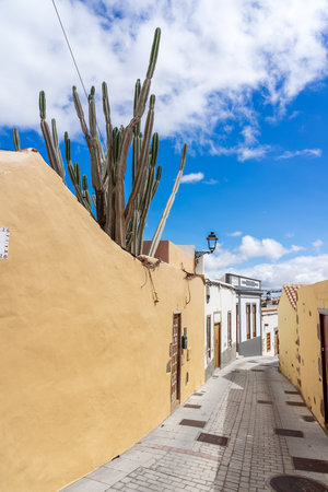 Street of the old town of Aguimes. The Aguimes was founded in 1491 on an important aboriginal settlement after the Castilian conquest of Gran Canaria was completed.の写真素材