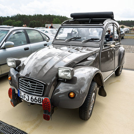 LINTHE, GERMANY - JUNE 08, 2025: Economy car Citroen 2CV. Die Oldtimer Show.