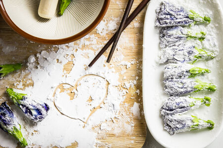 pigeon wings flowers with flourの写真素材