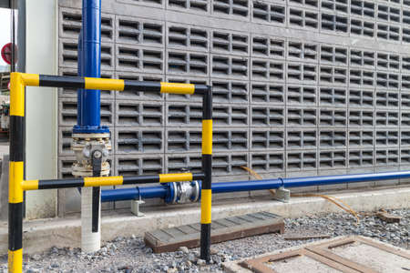 guard rail anti crushing of pipe