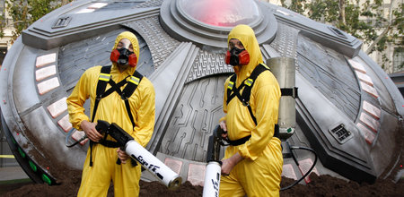 A general view of the atmosphere during the FOX's 'The X-Files' UFO sighting and premiere episode screening held at the Grove in Los Angeles, USA on January 22, 2016.のeditorial素材