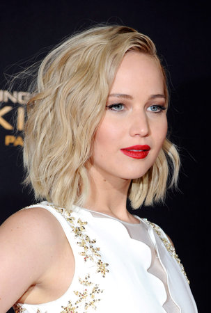 Jennifer Lawrence at the Los Angeles premiere of 'The Hunger Games: Mockingjay - Part 2' held at the Microsoft Theatre in Los Angeles, USA on November 16, 2015.のeditorial素材