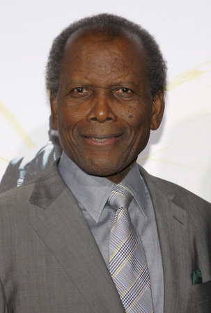 HOLLYWOOD, CA - NOVEMBER 01, 2009. Sidney Poitier at the AFI FEST 2009 Screening of 'Precious' held at the Grauman's Chinese Theater in Hollywood, USA on November 1, 2009.のeditorial素材