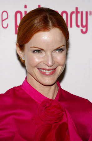 SANTA MONICA, CA - SEPTEMBER 12, 2009: Marcia Cross at the 5th Annual Pink Party held at the La Cachette Bistro in Santa Monica, USA on September 12, 2009.のeditorial素材