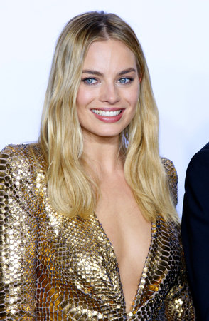 Margot Robbie at the 88th Annual Academy Awards - Press Room held at the Loews Hollywood Hotel in Hollywood, USA on February 28, 2016.のeditorial素材
