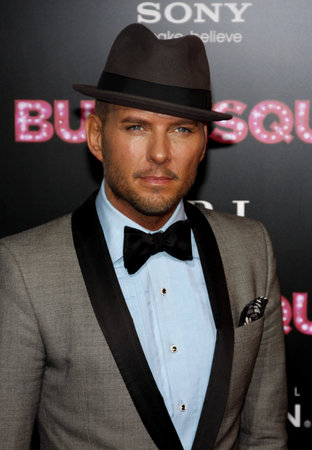Matt Goss at the Los Angeles premiere of 'Burlesque' held at the Grauman's Chinese Theatre in Hollywood on November 15, 2010.のeditorial素材