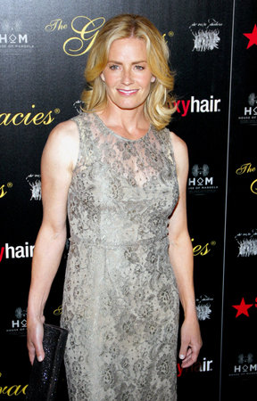Elisabeth Shue at the 37th Annual Gracie Awards Gala held at the Beverly Hilton Hotel in Beverly Hills on May 22, 2012.のeditorial素材