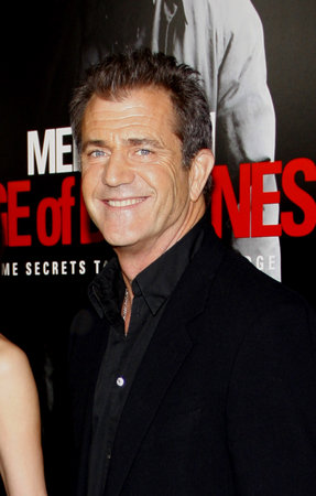 Mel Gibson at the Los Angeles premiere of Edge Of Darkness held at the Grauman Chinese Theatre in Hollywood on January 26, 2010.のeditorial素材