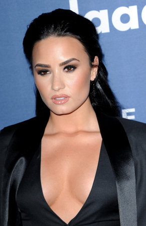 Demi Lovato at the 27th Annual GLAAD Media Awards held at the Beverly Hilton Hotel in Beverly Hills, USA on April 2, 2016.のeditorial素材