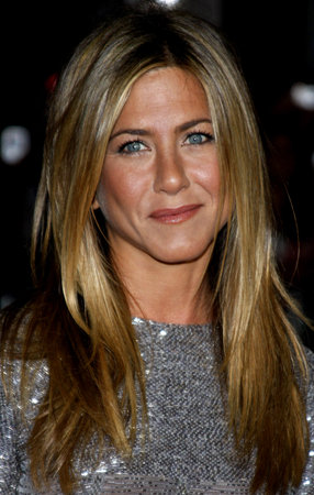 Jennifer Aniston at the Los Angeles premiere of 'Love Happens' held at the Mann's Village Theater in Westwood on September 15, 2009.のeditorial素材