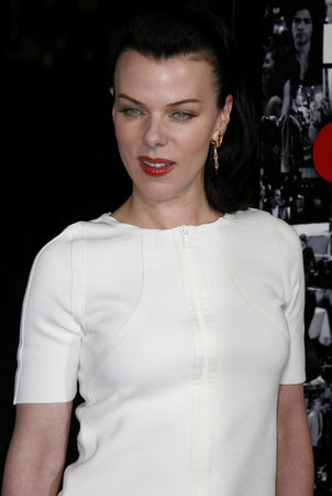 Debi Mazar at the season 3 premiere of HBO's 'Entourage' held at the Cinerama Dome in Hollywood, USA on April 5, 2007.のeditorial素材