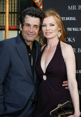 Alan Rosenberg and Marg Helgenberger at the Los Angeles Premiere of 'Mr. Brooks' held at the Grauman's Chinese Theater in Hollywood on May 22, 2007.のeditorial素材