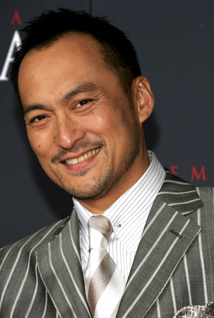 Ken Watanabe attends the Los Angeles Premiere of "Memoirs of a Geisha" held at the Kodak Theatre in Hollywood, California, United States on December 4, 2005.のeditorial素材