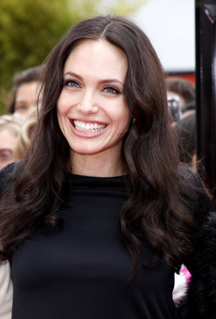 HOLLYWOOD, CA - NOVEMBER 09, 2008: Angelina Jolie at the Los Angeles premiere of 'Secrets of the Furious Five' held at the Grauman's Chinese Theater in Hollywood, USA on November 9, 2008.のeditorial素材