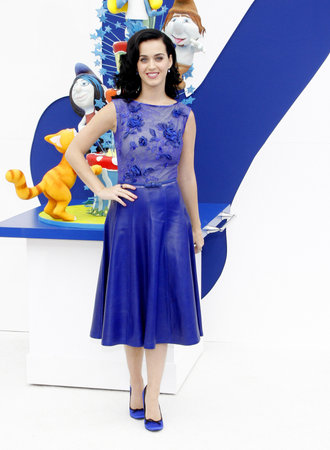Katy Perry at the Los Angeles premiere of "Smurfs" held at the Regency Village Theater in Westwood on July 28, 2013 in Los Angeles, California.のeditorial素材