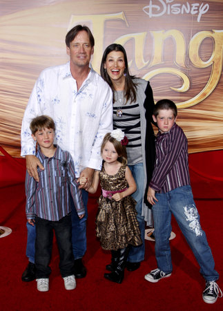 Kevin Sorbo at the Los Angeles premiere of 'Tangled' held at the El Capitan Theater in Hollywood on November 14, 2010.のeditorial素材