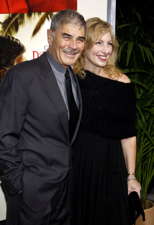 Robert Forster at the Los Angeles premiere of 'The Descendants' held at the AMPAS Samuel Goldwyn Theater in Beverly Hills on November 15, 2011.のeditorial素材