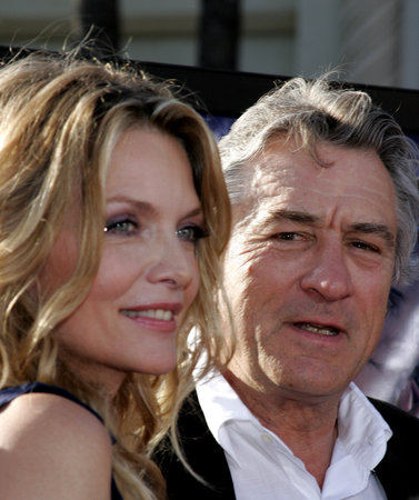 Michelle Pfeiffer and Robert De Niro at the Los Angeles Premiere of "Stardust" held at the Paramount Pictures Studios in Hollywood, USA on July 29, 2007.のeditorial素材