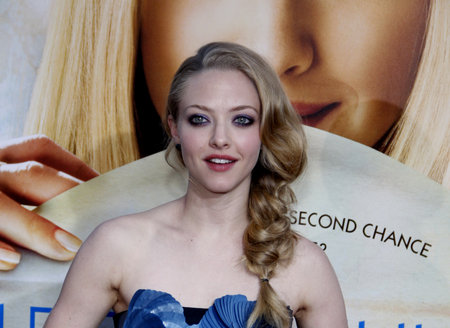 Amanda Seyfried at the Los Angeles premiere of "Letters To Juliet" held at the Grauman's Chinese Theater in Hollywood, USA on May 11, 2010.のeditorial素材