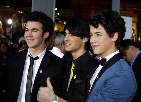 24/02/2009 - Hollywood - Kevin Jonas, Joe Jonas and Nick Jonas of Jonas Brothers at the World Premiere of "Jonas Brothers: The 3D Concert Experience" held at the El Capitan Theater in Hollywood, California, United States. Christian Jentz/Gamma/Eyedea Prのeditorial素材