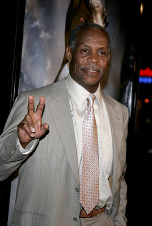 Danny Glover at the Los Angeles premiere of "Shooter" held at the Mann Village Theatre in Westwood, USA on March 8, 2007.のeditorial素材