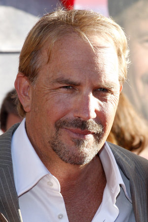 Kevin Costner at the World premiere of "Swing Vote" held at the El Capitan Theater in Hollywood, USA on July 24, 2008.のeditorial素材