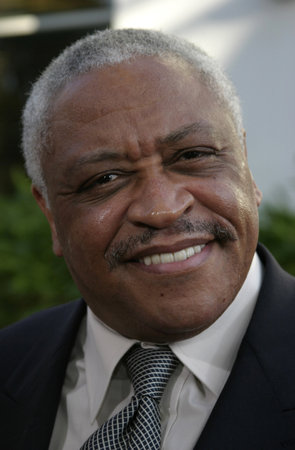 Ron Canada at the Los Angeles premiere of "Cinderella Man" held at the Gibson Amphitheatre at Universal City in Hollywood, USA on May 23, 2005.のeditorial素材