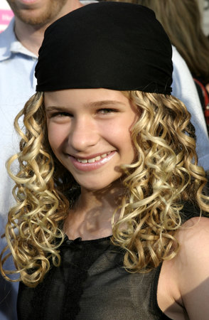 Jenna Boyd at the Los Angeles premiere of "Sisterhood of the Traveling Pants" held at the Grauman's Chinese Theatre in Hollywood, USA on May 31, 2005.のeditorial素材