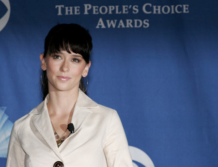 Jennifer Love Hewitt at the 32nd Annual People's Choice Awards Nominations held at the Hollywood Roosevelt Hotel in Hollywood, California, United States on November 10, 2005.のeditorial素材