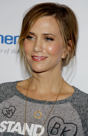 Kristen Wiig at the 5th Biennial Stand Up To Cancer held at the Walt Disney Concert Hall in Los Angeles, USA on September 9, 2016.のeditorial素材