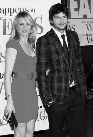 Cameron Diaz and Ashton Kutcher at the World premiere of "What Happens in Vegas" held at the Mann Village Theater in Westwood, USA on May 1, 2008.のeditorial素材