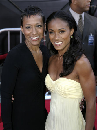Jada Pinkett Smith and mom Adrienne at the World premiere of 'Collateral' held at the Orpheum Theatre in downtown Los Angeles, USA on August 2, 2004.のeditorial素材