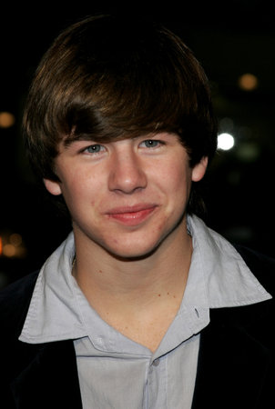 Buba Louis at the World premiere of "Firewall" held at the Grauman's Chinese Theatre in Hollywood, USA on February 2, 2006 .のeditorial素材