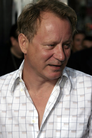 Stellan Skarsgard at the Los Angeles premiere of 'Exorcist: The Beginning' held at the Grauman's Chinese Theatre in Hollywood, USA on August 18, 2004.のeditorial素材