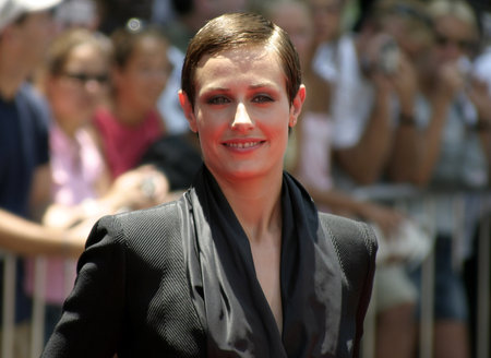 Cecile De France at the Los Angeles premiere of 'Around The World In 80 Days' held at the El Capitan Theater in Hollywood, USA on June 13, 2004.のeditorial素材