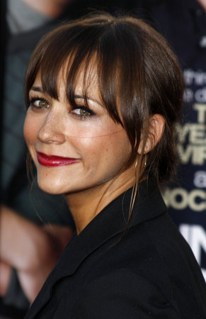 Rashida Jones at the Los Angeles premiere of 'Funny People' held at the ArcLight Cinemas in Hollywood, USA on July 20, 2009のeditorial素材