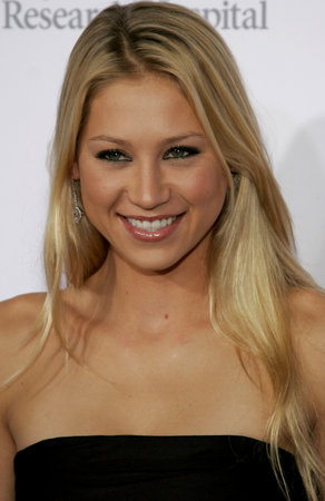 Anna Kournikova at the 'Runway For Life' Benefiting St. Jude Children's Research Hospital held at the  Beverly Hilton in Beverly Hills, USA on September 15, 2006.のeditorial素材