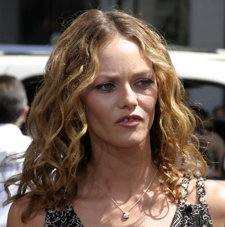 Vanessa Paradis at the Los Angeles premiere of "Charlie and the Chocolate Factory" held at the Grauman's Chinese Theatre in Hollywood, USA on July 10, 2005.のeditorial素材