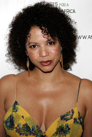 Gloria Reuben at the Archbishop Desmond Tutu's 75th Birthday Party held at the Regent Beverly Wilshire Hotel in Beverly Hills, USA on September 18, 2006.のeditorial素材