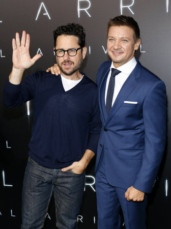 Jeremy Renner and J.J. Abrams at the Los Angeles premiere of 'Arrival' held at the Regency Village Theater in Westwood, USA on November 6, 2016.のeditorial素材