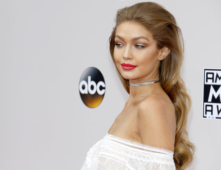 Gigi Hadid at the 2016 American Music Awards held at the Microsoft Theater in Los Angeles, USA on November 20, 2016.のeditorial素材