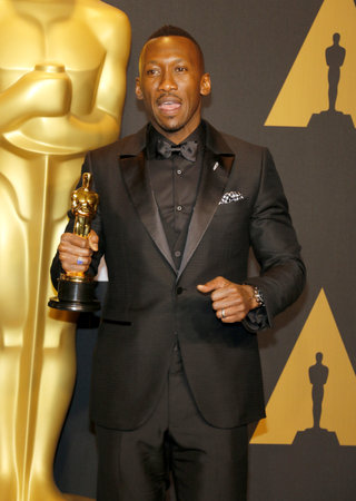Mahershala Ali at the 89th Annual Academy Awards - Press Room held at the Hollywood and Highland Center in Hollywood, USA on February 26, 2017.のeditorial素材