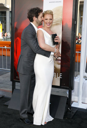Katherine Heigl and Josh Kelley at the Los Angeles premiere of 'Unforgettable' held at the TCL Chinese Theatre in Hollywood, USA on April 18, 2017.のeditorial素材