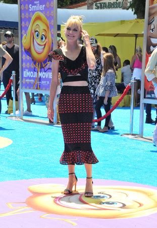 Anna Faris at the Los Angeles premiere of 'The Emoji Movie' held at the Regency Theatre in Westwood, USA on July 23, 2017.のeditorial素材