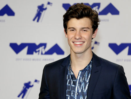 Shawn Mendes at the 2017 MTV Video Music Awards held at the Forum in Inglewood, USA on August 27, 2017.のeditorial素材