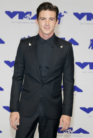 Drake Bell at the 2017 MTV Video Music Awards held at the Forum in Inglewood, USA on August 27, 2017.のeditorial素材