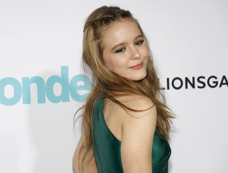 Izabela Vidovic at the Los Angeles premiere of 'Wonder' held at the Regency Village Theatre in Westwood, USA on November 14, 2017.のeditorial素材