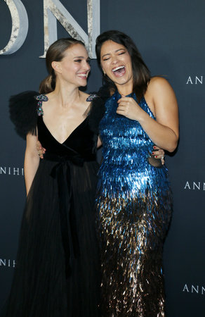 Natalie Portman and Gina Rodriguez at the Los Angeles premiere of 'Annihilation' held at the Regency Village Theater in Westwood, USA on February 13, 2018.のeditorial素材