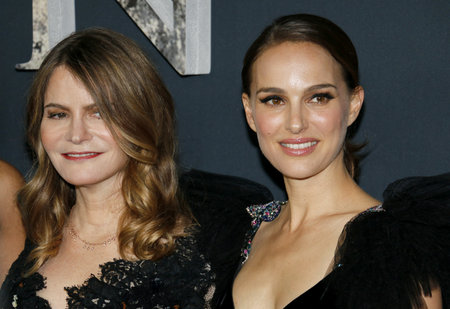 Natalie Portman and Jennifer Jason Leigh at the Los Angeles premiere of 'Annihilation' held at the Regency Village Theater in Westwood, USA on February 13, 2018.のeditorial素材