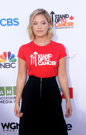Olivia Holt at the 6th Biennial Stand Up To Cancer Telecast held at the Barkar Hangar in Santa Monica, USA on September 7, 2018.のeditorial素材